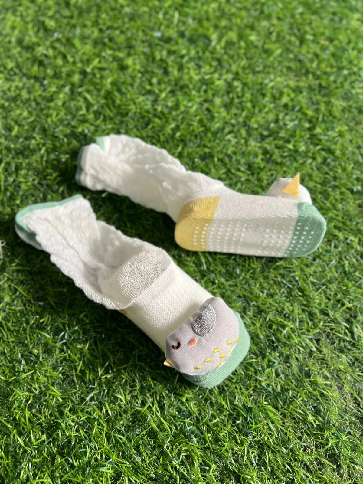 SH26-baby-character-lace-socks