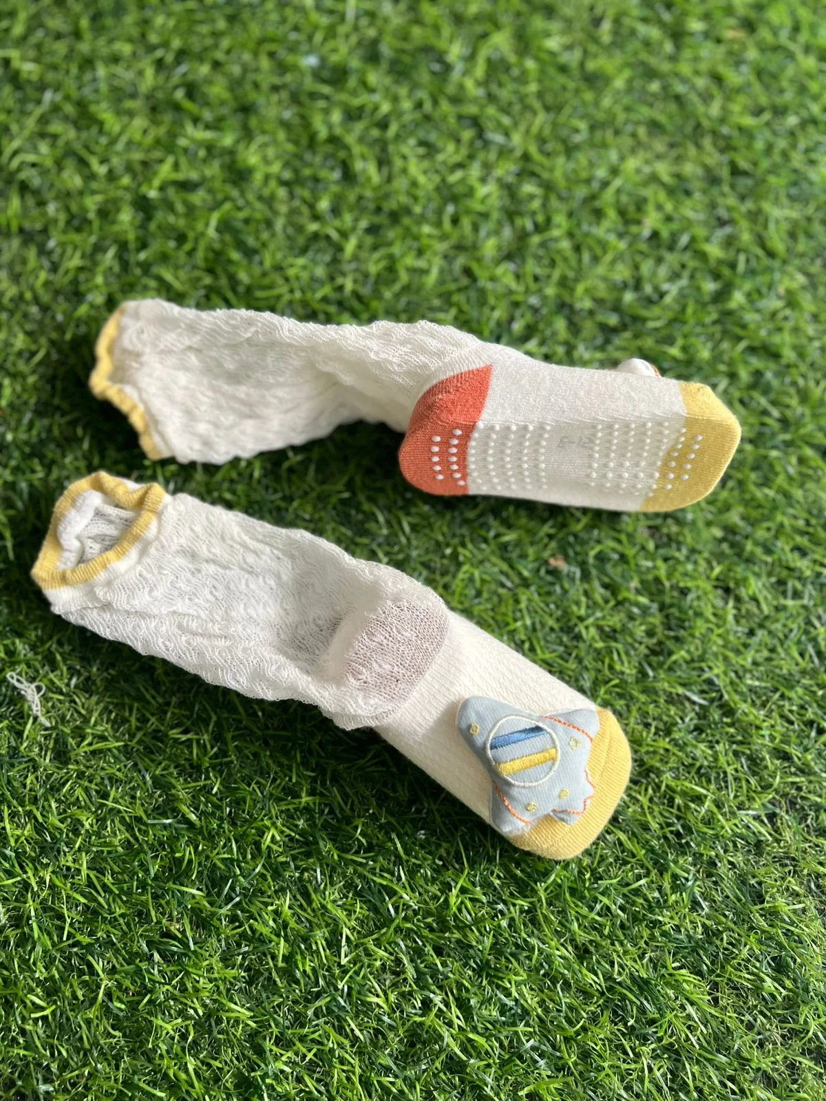 SH26-baby-character-lace-socks